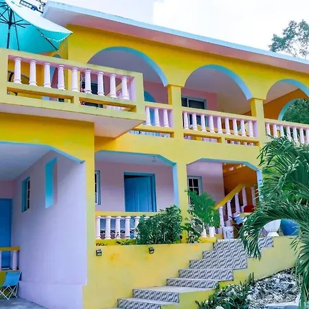 Coral Cove Cottage